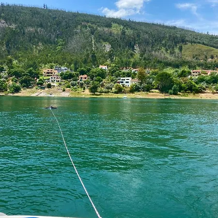 Lakeside Rest 度假居 *